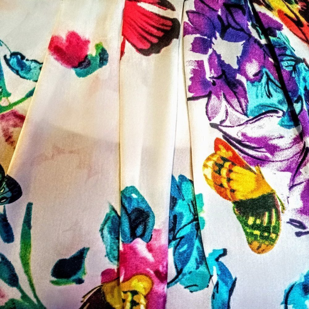 Notations Pleated Butterfly Print Sleeveless Top … - image 2